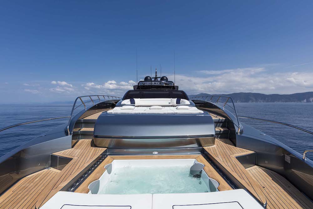 Riva 110’ Dolcevita - Esterni