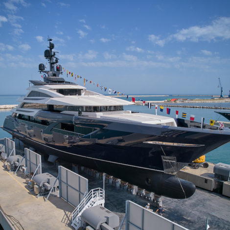 ISA Yachts 65 metri Reselience - Marche Yachting & Cruising