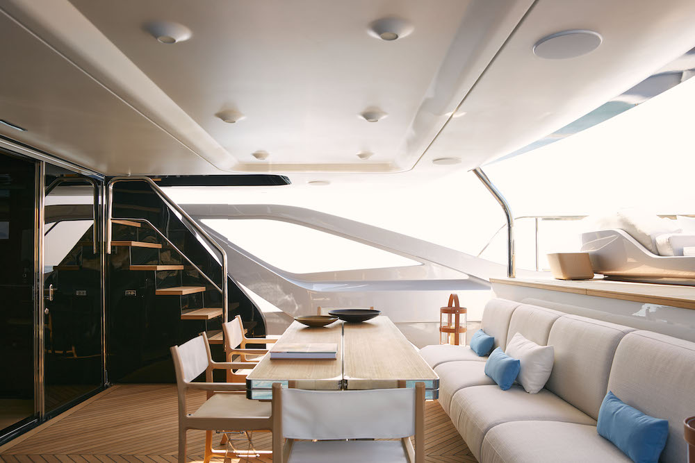 Azimut Grande Trideck
