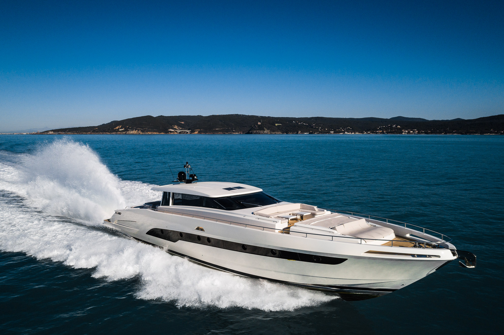 Austin Parker Ibiza 85