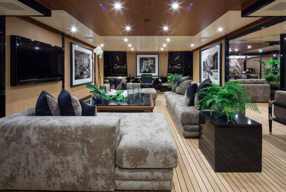 Monaco Yacht Show Triumph
