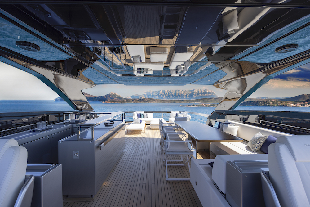 Riva 102’ Corsaro Super